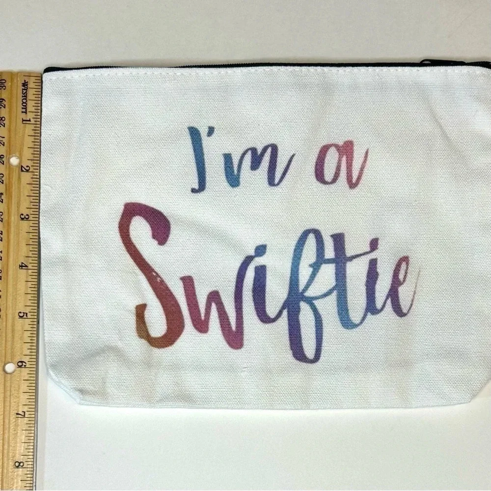 Cosmetic Makeup bag. Brand‎ new